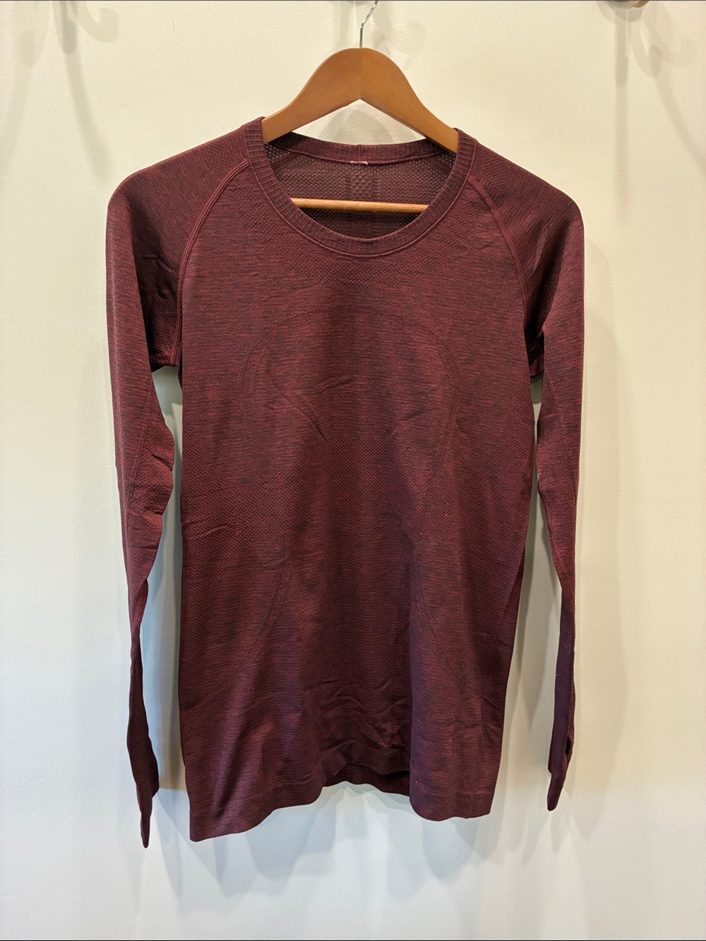 LULULEMON Long-Sleeve Crewneck Shirt - Burgundy Heather - Size 10